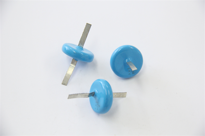 高压陶瓷电容6KV222K（轴向）